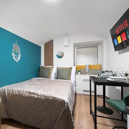 Apartment Secret Budget Oasis Prag