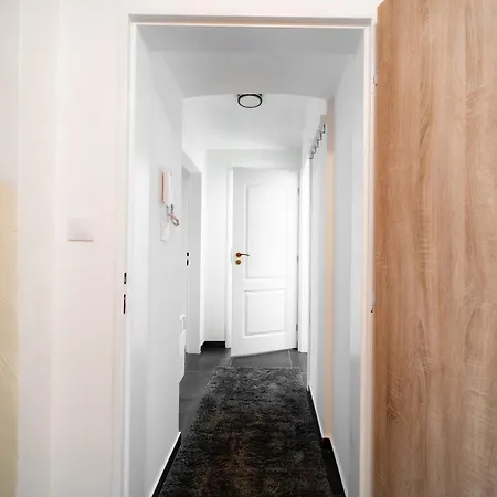 Secret Budget Oasis Apartment