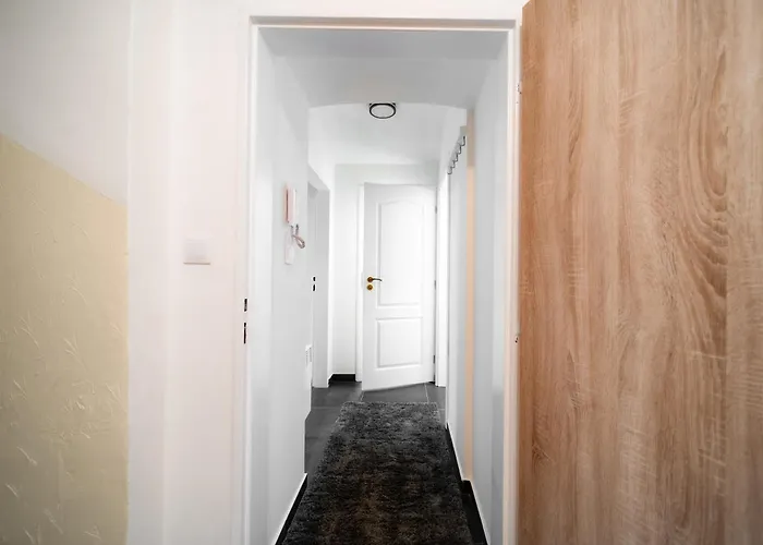 Secret Budget Oasis Apartment