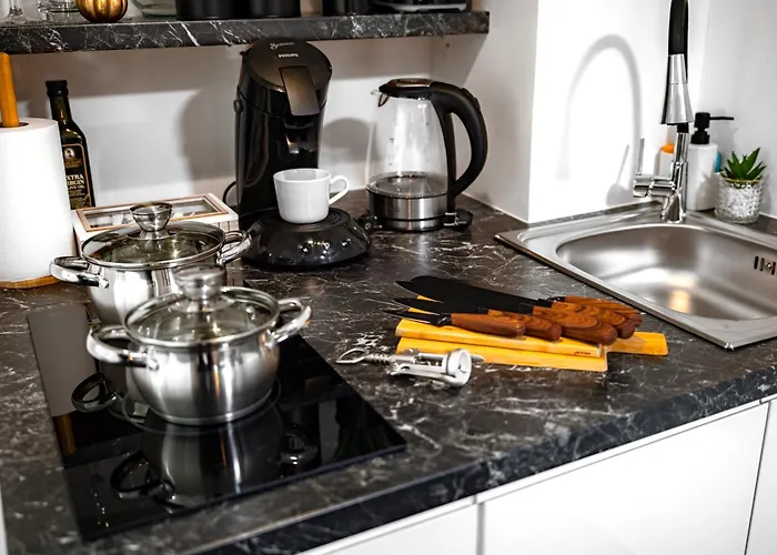 Apartment Secret Budget Oasis *