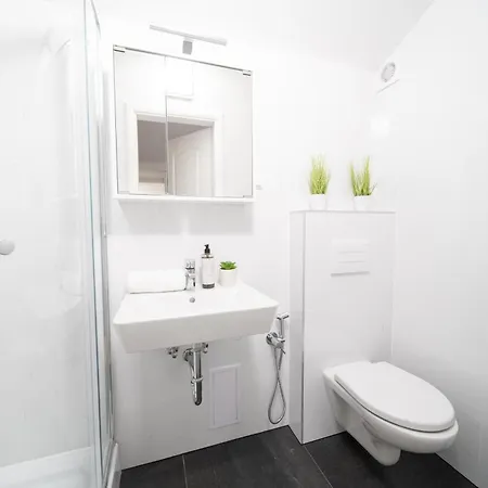 Secret Budget Oasis * Prague